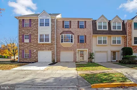 7107 Lake Dr, Greenbelt, MD 20770