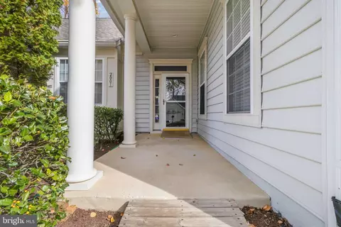 Exterior - 2007 Upshire Ct #70, Bowie, MD 20721 photo 2 of 3