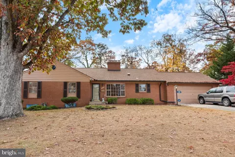 7107 Kempton Rd, Lanham, MD 20706