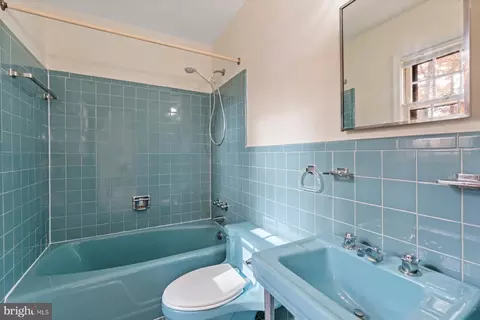 Bath - 7107 Kempton Rd, Lanham, MD 20706 photo 2 of 3