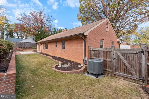 Exterior - 7107 Kempton Rd, Lanham, MD 20706 photo 7 of 7