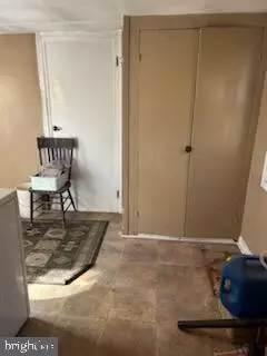 5111 Spring Dr, Marlboro, MD 20772 photo 11
