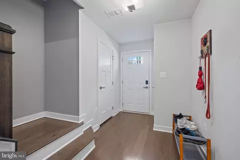 Entry Way - 731 Sky Bridge Dr, Marlboro, MD 20774 photo 1 of 11