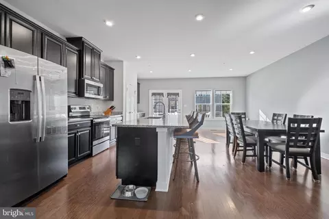 Entry Way - 731 Sky Bridge Dr, Marlboro, MD 20774 photo 5 of 11