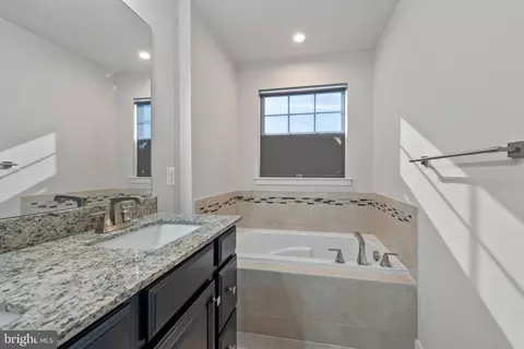 Entry Way - 731 Sky Bridge Dr, Marlboro, MD 20774 photo 10 of 11