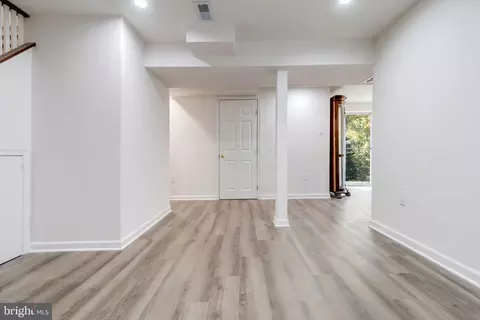7609 Brooklyn Bridge Rd, Laurel, MD 20707 photo 13