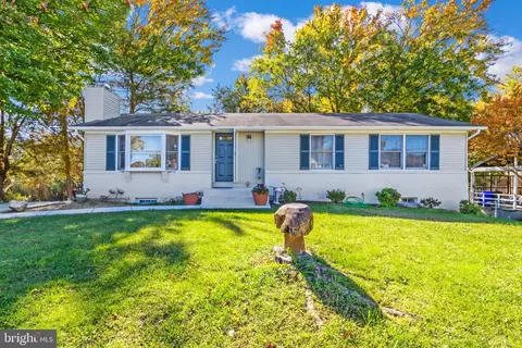 7609 Brooklyn Bridge Rd, Laurel, MD 20707 photo 2