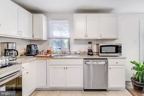 7609 Brooklyn Bridge Rd, Laurel, MD 20707 photo 27