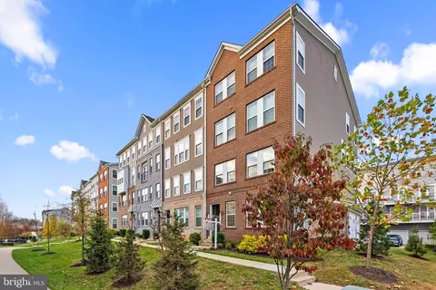 2734 Duvall Ridge Rd, Hyattsville, MD 20785