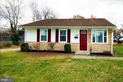 1100 Westfield Dr, Oxon Hill, MD 20745
