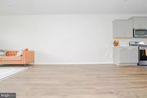 Living - 2109 Ruby Turn Turn, Bowie, MD 20721 photo 2 of 5