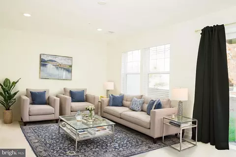 Living - 2109 Ruby Turn Turn, Bowie, MD 20721 photo 4 of 5