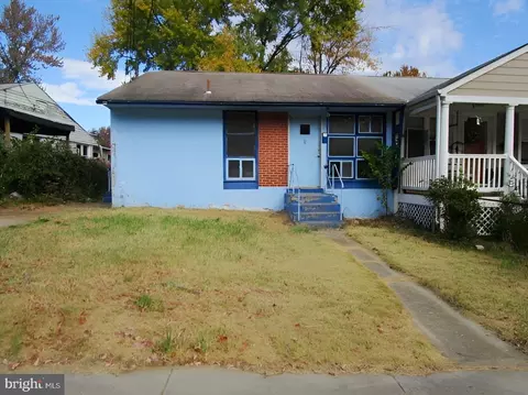 1827 Ray Leonard Rd, Landover, MD 20785