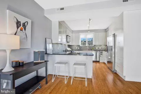 4334 Farragut St #E, Hyattsville, MD 20781