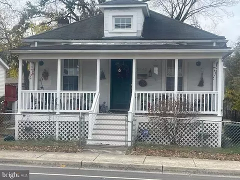 5943 Addison Rd, Capitol Heights, MD 20743