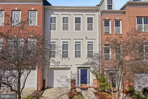 5416 Hartfield Ave, Suitland, MD 20746