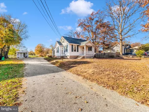 15601 Haynes Rd, Laurel, MD 20707