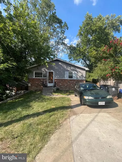 6112 Perry St, Landover, MD 20785