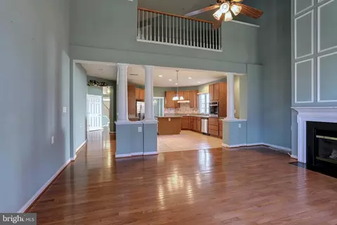 Living - 7408 Forests Edge Ct, Laurel, MD 20707 photo 5 of 7