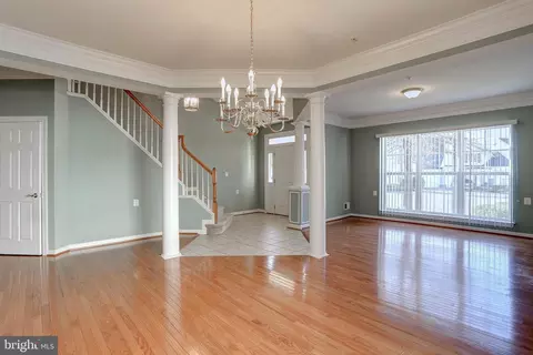 Living - 7408 Forests Edge Ct, Laurel, MD 20707 photo 2 of 7