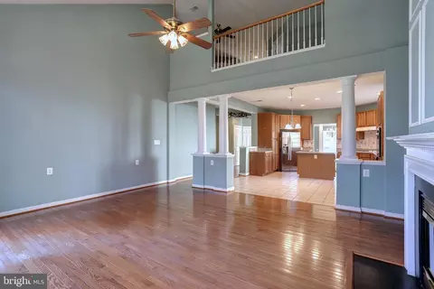 Living - 7408 Forests Edge Ct, Laurel, MD 20707 photo 6 of 7