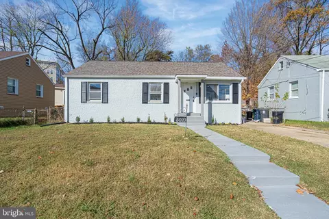 5020 N Englewood Dr, Capitol Heights, MD 20743