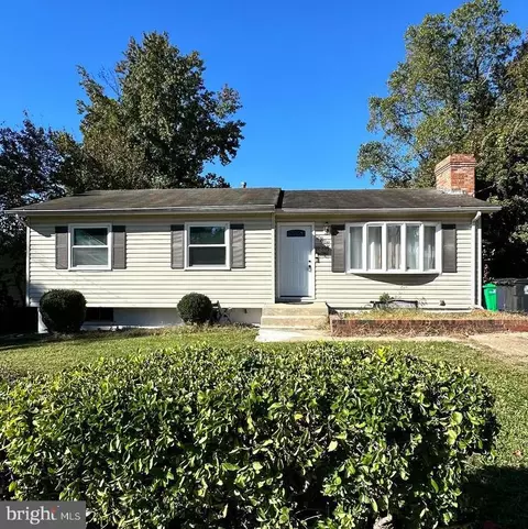 6710 Hastings Dr, Capitol Heights, MD 20743