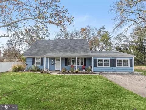 3910 Winchester Ln, Bowie, MD 20715