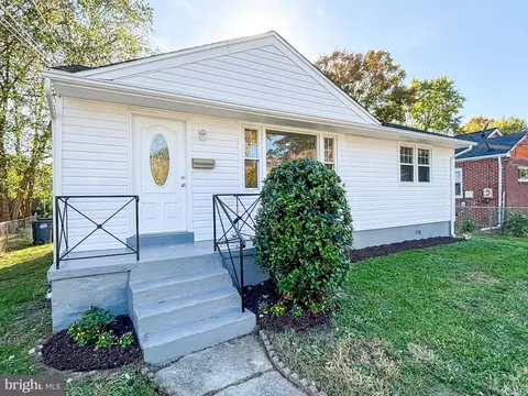 4809 Nicholson St, Riverdale, MD 20737