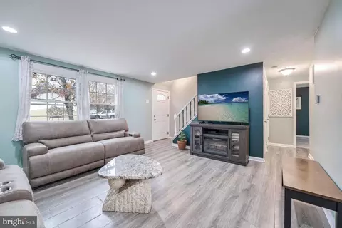 Living - 3709 Kidder Rd, Clinton, MD 20735 photo 1 of 1