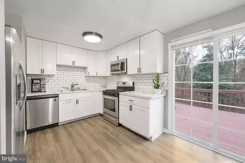 Kitchen - 3709 Kidder Rd, Clinton, MD 20735 photo 2 of 2