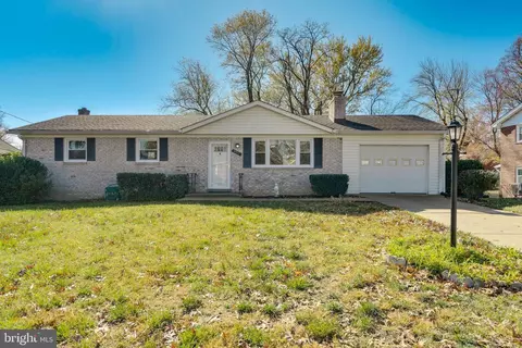 8011 Daniel Dr, District Heights, MD 20747