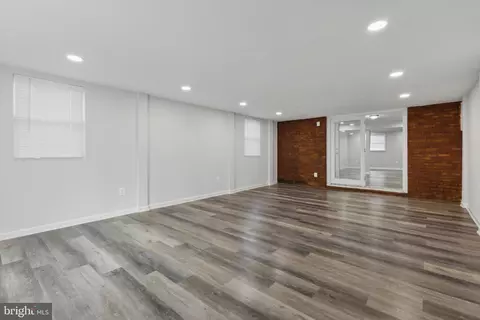 Living - 6505 Springbrook Ln, Clinton, MD 20735 photo 7 of 7