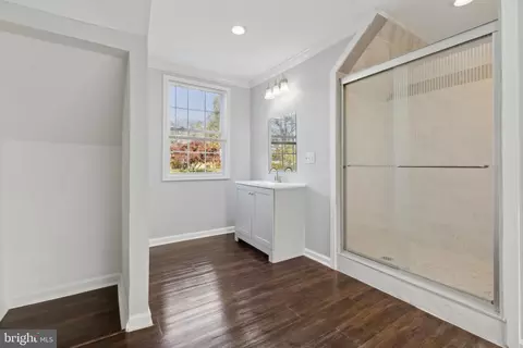 Entry Way - 6505 Springbrook Ln, Clinton, MD 20735 photo 12 of 17