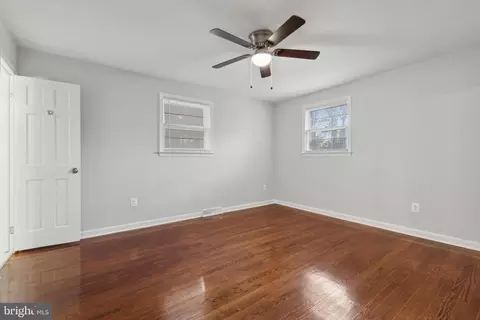 Entry Way - 6505 Springbrook Ln, Clinton, MD 20735 photo 5 of 17