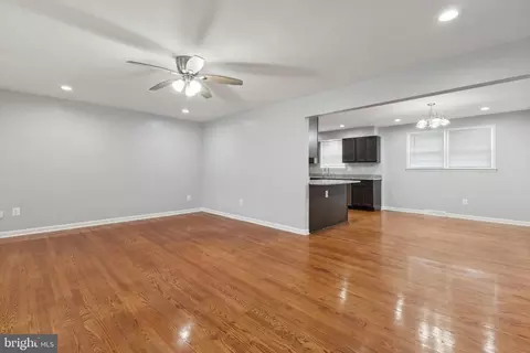 Entry Way - 6505 Springbrook Ln, Clinton, MD 20735 photo 1 of 17
