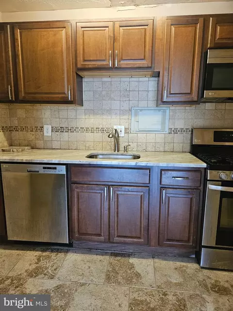 1836 Metzerott Rd #216, Hyattsville, MD 20783 photo 8