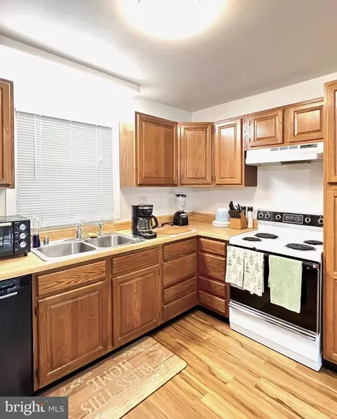 Kitchen - 1007 Packton Ln, Bowie, MD 20716 photo 3 of 3