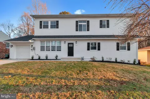 72 Herrington Dr, Marlboro, MD 20774