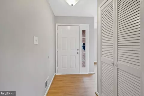 Entry Way - 8403 Montpelier Dr, Laurel, MD 20708 photo 2 of 5
