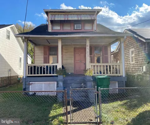 4311 Newark Rd, Brentwood, MD 20722