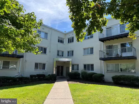 1009 Chillum Rd #309, Hyattsville, MD 20782
