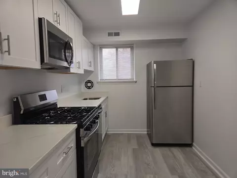 11326 Cherry Hill Rd #102, Beltsville, MD 20705