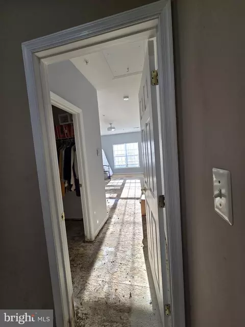 Entry Way - 4311 Broken Arrow Ct, Clinton, MD 20735 photo 11 of 21