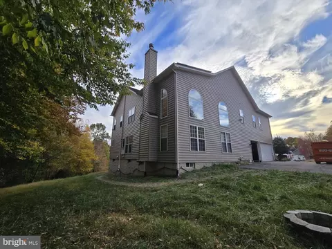 Exterior - 4311 Broken Arrow Ct, Clinton, MD 20735 photo 5 of 7