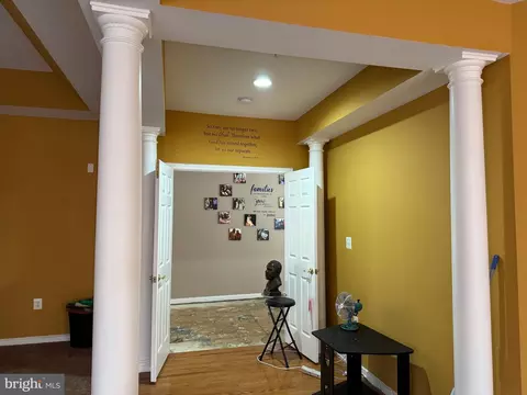 Entry Way - 4311 Broken Arrow Ct, Clinton, MD 20735 photo 18 of 21