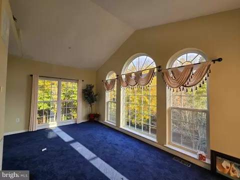 Living - 4311 Broken Arrow Ct, Clinton, MD 20735 photo 5 of 20