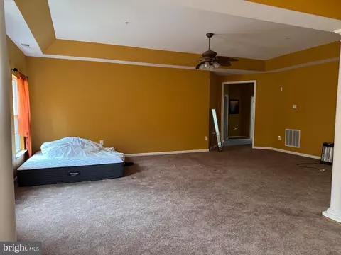 Living - 4311 Broken Arrow Ct, Clinton, MD 20735 photo 16 of 20