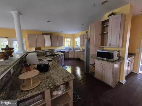 Kitchen - 4311 Broken Arrow Ct, Clinton, MD 20735 photo 2 of 6