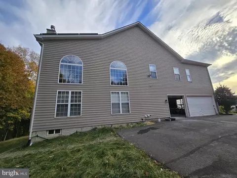 Exterior - 4311 Broken Arrow Ct, Clinton, MD 20735 photo 2 of 7